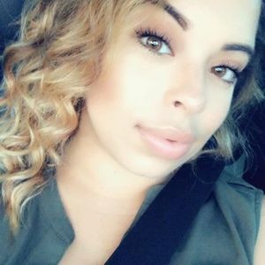 Meet your Posher, Alisha